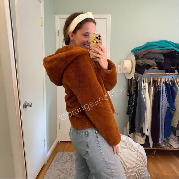 APPARIS Camel Faux Fur Cinch Soft Waist Hooded Jacket S - Picture 7 of 11